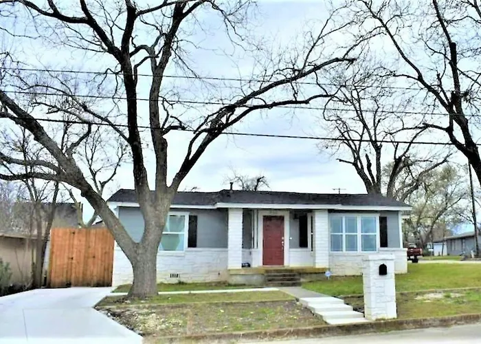 Cozy Haus Relaxing \'Home Base\' Wifi Location Close To Town And Rivers, Schlitterbahn, Gruene
