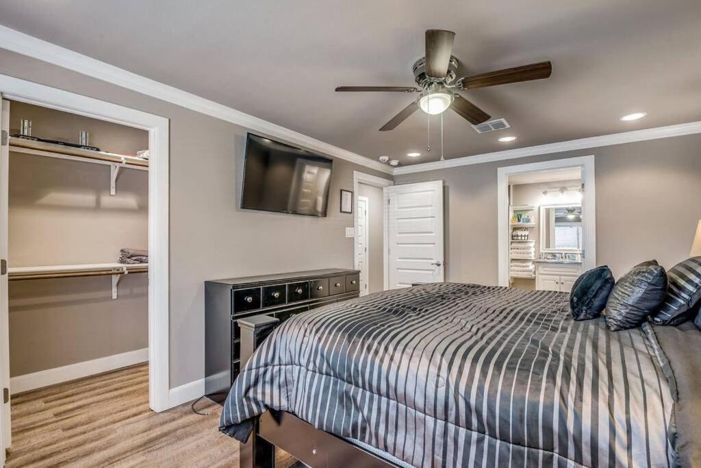Cozy Haus Relaxing 'home Base' Wifi Location Close To Town And Rivers, Schlitterbahn, Gruene